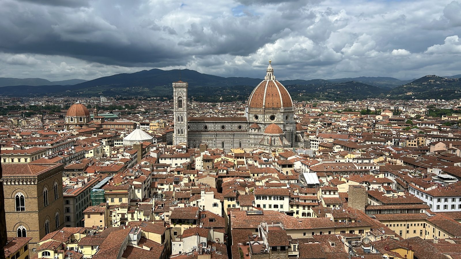 Les toits de Florence et le Duomo